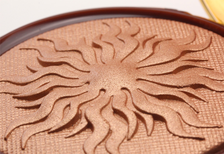 Physicians Formula's Bronze Booster Glow-Boosting Airbrushing Bronzing Veil big