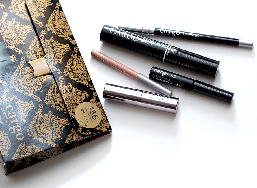 Cargo Let's Meet in Paris Holiday Kit