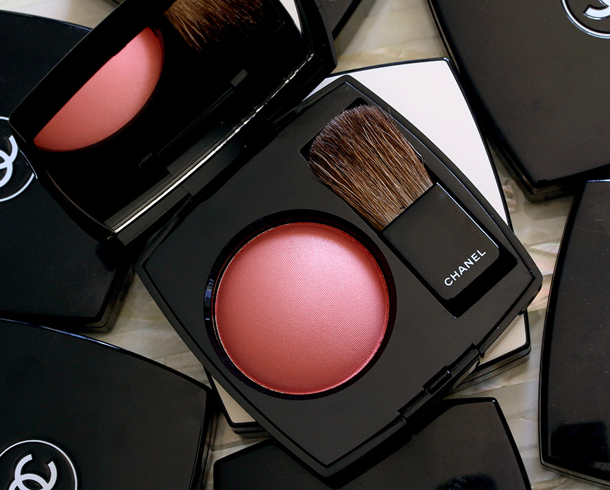 Chanel Joues Contraste Powder Blush in Malice