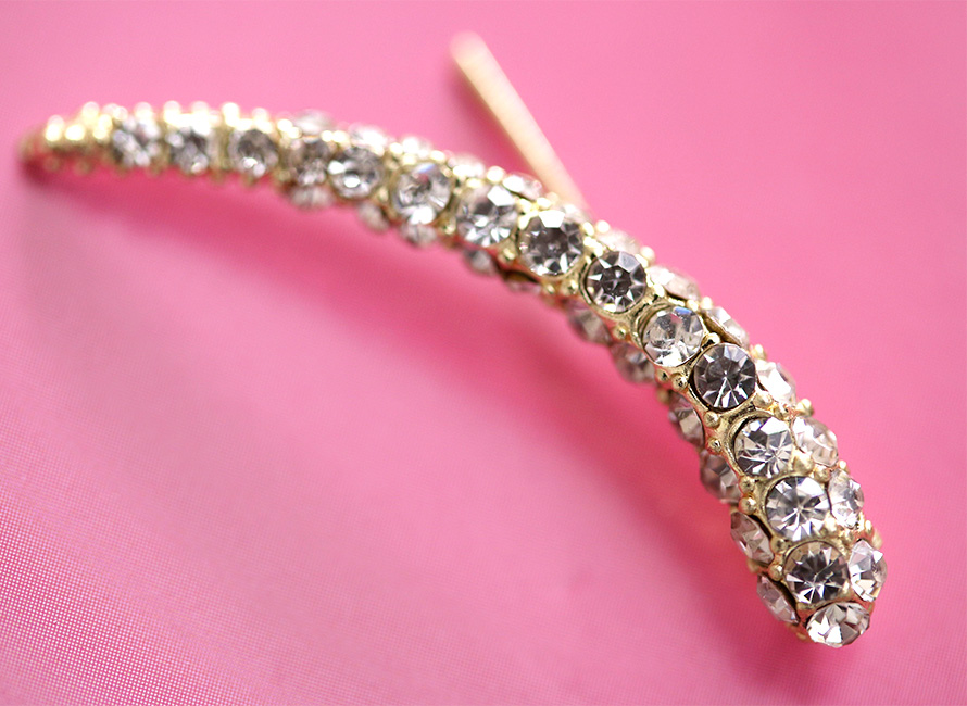 Kristin Perry Bear Claw Ear Cuff (1)