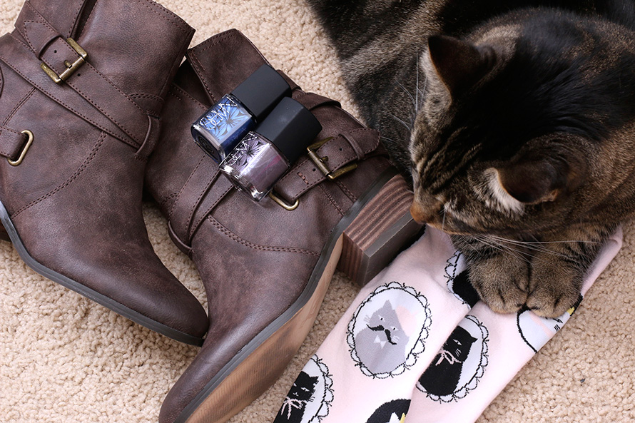 NARS Nail Polishes in Barents Sea (left) and Algonquin (right)