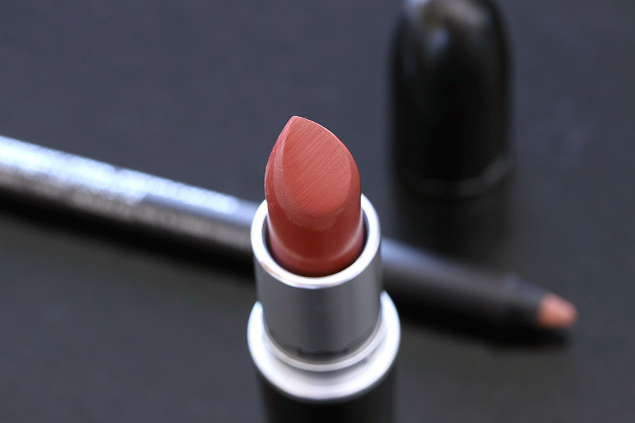 MAC Matte Lipstick in Pander Me