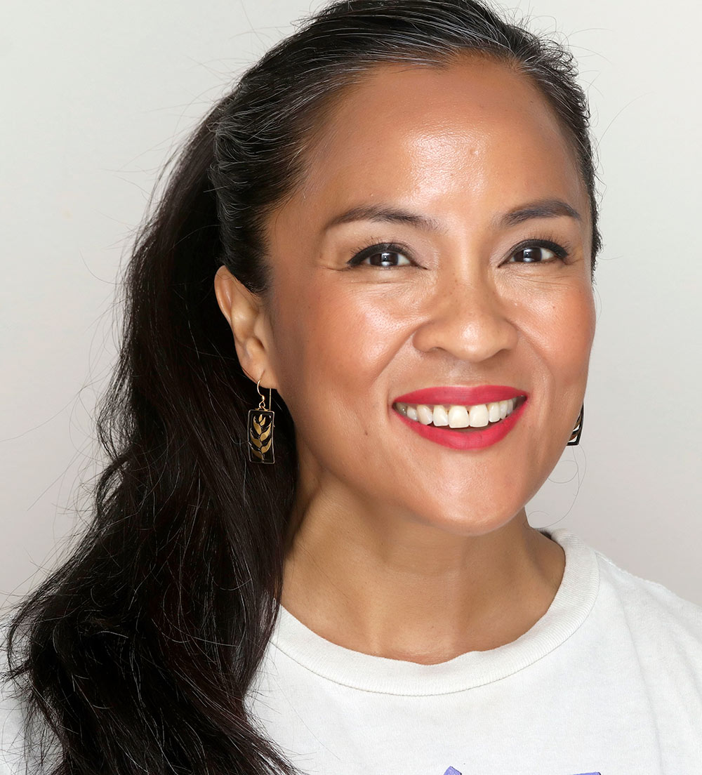 laura-mercier clique velour extreme matte lipstick