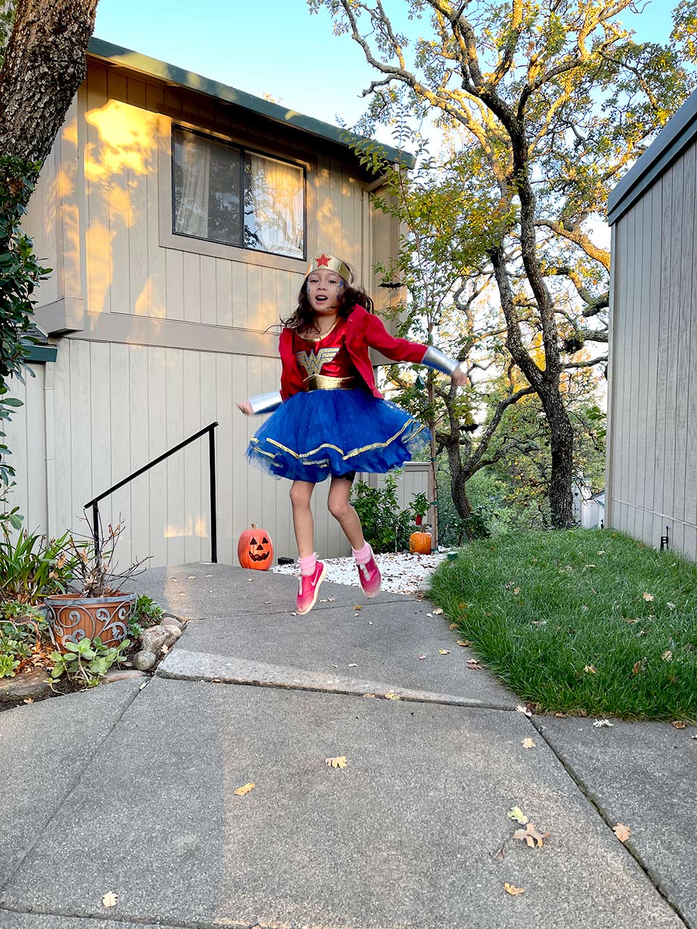 coycoy wonder woman 2021