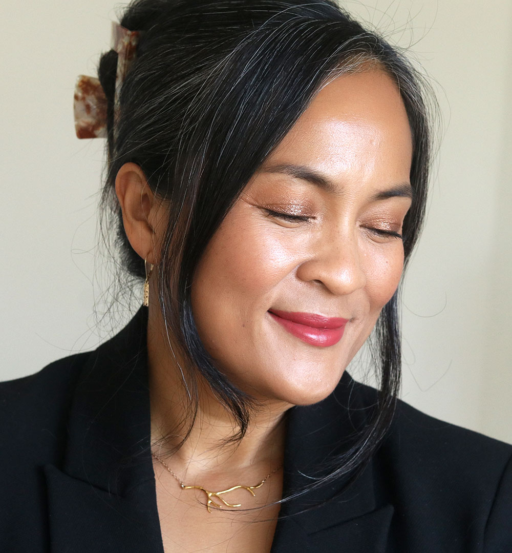 ilia roccoco hourglass ray